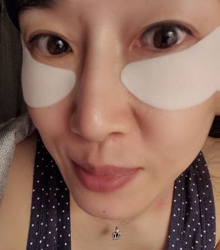 건강누리인터내셔날 레아라 다이아포스 슬리핑 아이패치 골드 & 물광 아이패치 [14회분/총 28매] — 5점을 준 리뷰어가 2022년 7월 올린 사용 사진