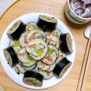 해풀잎 누구나 김밥*1ea [(혼합야채 35g *1ea,  김밥김 (5g, 5ea),  양념간장 (6g, 5ea), 참기름(5g, 2ea)] — 5점을 준 리뷰어가 2022년 8월 올린 사용 사진