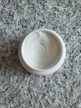 버텍스넘버원 버텍스 넘버원 햄프씨드오일 핸드밤, 바디크림 — 5점을 준 리뷰어가 2022년 3월 올린 사용 사진