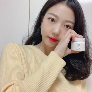 AYU25[아유트웬티파이브]다마스크로즈워터 베이스 천연 수분 촉촉 크림 — 4점을 준 리뷰어가 2021년 4월 올린 사용 사진