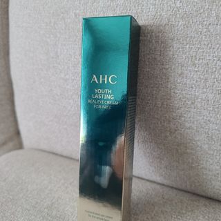[NEW 탄력유턴 아이크림] AHC 유스 래스팅 리얼 아이크림 포 페이스 — 5점을 준 리뷰어가 2021년 1월 올린 사용 사진