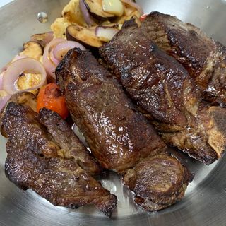 어나더미트 드라이에이징 본인립아이 스테이크 — 5점을 준 리뷰어가 2021년 6월 올린 사용 사진