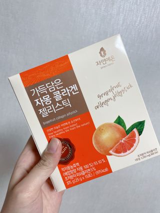 자연에온 핑크 자몽 착즙 100mL 10개입 1BOX +가 득담은 자몽 콜라겐 젤리스틱 1BOX — 4점을 준 리뷰어가 2021년 7월 올린 사용 사진