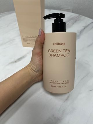 프리마인 더이상 뻣뻣하고 효과없는 탈모샴푸는 NO. 근본부터 케어하는 셀베이스 그린티샴푸(500ml) — 5점을 준 리뷰어가 2023년 1월 올린 사용 사진