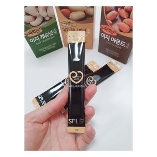 짜먹는 이지견과 짜먹는 이지아몬드, 짜먹는 이지허니피넛, 짜먹는 이지캐슈넛 각 10g X  10포 — 5점을 준 리뷰어가 2021년 2월 올린 사용 사진