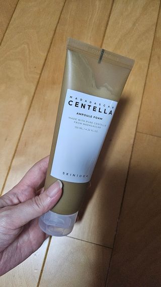 스킨1004 [SKIN1004] 마다가스카르 센텔라 앰플 폼 125ml — 4점을 준 리뷰어가 2024년 8월 올린 사용 사진