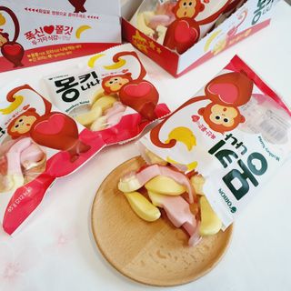 폭신 쫄깃 식감 로맨스, 몽키나나 젤리 8봉지 — 5점을 준 리뷰어가 2021년 2월 올린 사용 사진