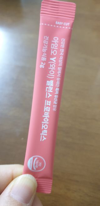 아임오 Y와이 밸런스 프로바이오틱스 30포 — 4점을 준 리뷰어가 2021년 12월 올린 사용 사진
