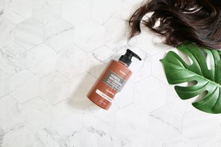 쿤달 [KUNDAL 공식] 프리미엄 헤어 케어 스페셜 세트 샴푸 500ml &amp; 트리트먼트 500ml — 5점을 준 리뷰어가 2021년 3월 올린 사용 사진