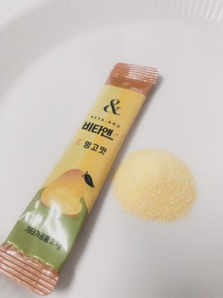 비타앤C 레몬맛, 망고맛 — 5점을 준 리뷰어가 2021년 4월 올린 사용 사진