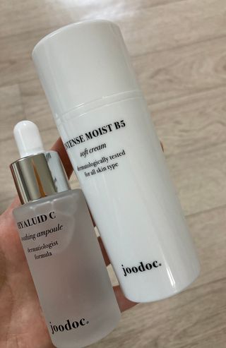 주닥 미백+모공+보습+탄력을 한번에 해결. 올인원 앰플+크림 세트 — 5점을 준 리뷰어가 2022년 2월 올린 사용 사진