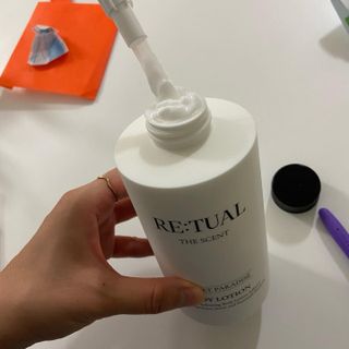 레츄얼 더 센트 바디로션 시크릿 파라다이스(500ml) — 5점을 준 리뷰어가 2022년 7월 올린 사용 사진