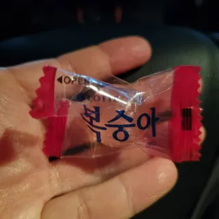 청포도캔디 복숭아캔디 — 5점을 준 리뷰어가 2022년 11월 올린 사용 사진