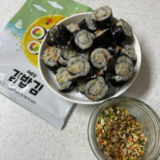 해풀잎 누구나 김밥*1ea [(혼합야채 35g *1ea,  김밥김 (5g, 5ea),  양념간장 (6g, 5ea), 참기름(5g, 2ea)] — 5점을 준 리뷰어가 2022년 10월 올린 사용 사진