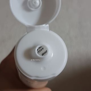 나우 [리브엠] 화해 1등 클렌징 파우더! 모공&피지 말끔순삭 — 5점을 준 리뷰어가 2023년 6월 올린 사용 사진