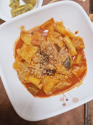 응큼떡볶이 — 5점을 준 리뷰어가 2021년 3월 올린 사용 사진