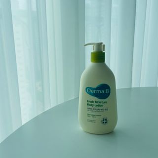 더마비 프레쉬 모이스처 바디 로션 — 4.5점을 준 리뷰어가 2021년 6월 올린 사용 사진