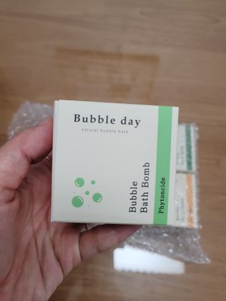 버블데이 배쓰밤 거품입욕제 버블바 6종 — 5점을 준 리뷰어가 2021년 8월 올린 사용 사진