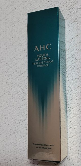 [NEW 탄력유턴 아이크림] AHC 유스 래스팅 리얼 아이크림 포 페이스 — 5점을 준 리뷰어가 2021년 1월 올린 사용 사진