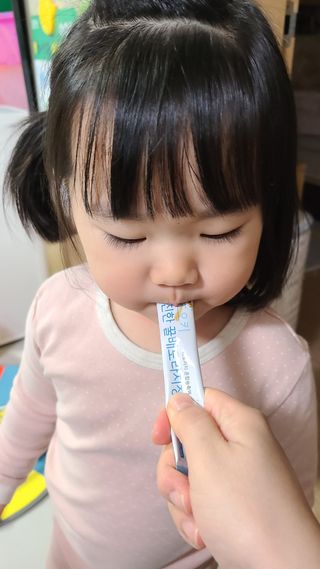 [이뮤니티플러스]우리아이 면역오키, 건강오키 _ 키즈오키 더진한꿀배도라지청 10포 1box — 5점을 준 리뷰어가 2022년 1월 올린 사용 사진