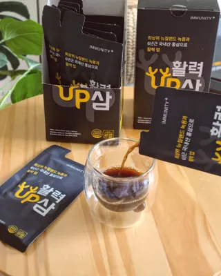 [이뮤니티플러스] 최고급녹용과 국내산 6년근 홍삼으로 활력업!!_ 활력UP삼 30포 1box — 5점을 준 리뷰어가 2022년 5월 올린 사용 사진