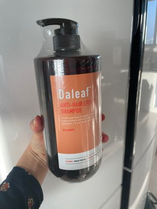 달리프 진저 베러 퍼퓸 탈모 완화 샴푸 1000ml 향 3종 — 4.5점을 준 리뷰어가 2021년 1월 올린 사용 사진