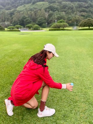 더위치골프(thewitchgolf) 프리미엄 골프 공 더위치골프 매트 펄 컬러의 3피스볼 더위치골프 골프볼 선물세트 — 4.5점을 준 리뷰어가 2023년 9월 올린 사용 사진