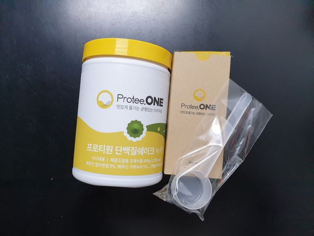 프로티원 단백질쉐이크 녹차맛 2주분 1통+보틀 리뷰 사진