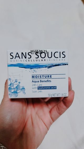산수시 아쿠아 베네핏 24h 수부지 물광 속건조 수분크림 50ml — 5점을 준 리뷰어가 2021년 7월 올린 사용 사진