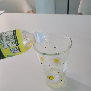 더그레잇티 콤부차 [매일유업] 더그레잇티 44kcal 콤부차 300ml *12개입 (오리지널 6개+베리리치 6개) — 5점을 준 리뷰어가 2023년 7월 올린 사용 사진