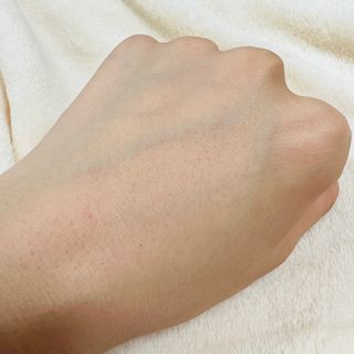더사가오브수 [사가수] 효혜윤 보태니컬 에너지 에센스인로션 20ml /아이포올 스틱 3g — 4점을 준 리뷰어가 2023년 2월 올린 사용 사진