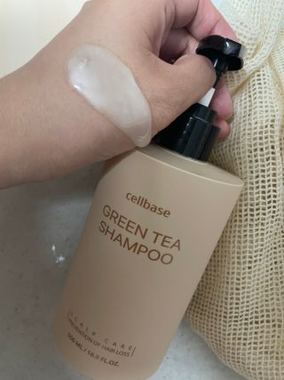프리마인 더이상 뻣뻣하고 효과없는 탈모샴푸는 NO. 근본부터 케어하는 셀베이스 그린티샴푸(500ml) — 5점을 준 리뷰어가 2023년 5월 올린 사용 사진