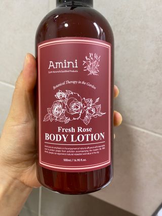 아미니 플라워테라피 바디로션  500ml 시리즈 — 5점을 준 리뷰어가 2021년 4월 올린 사용 사진