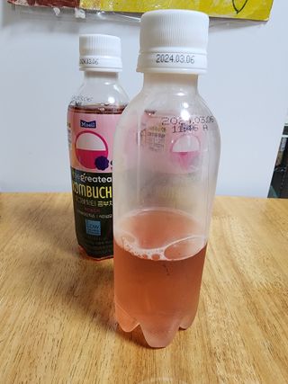 더그레잇티 콤부차 [매일유업] 더그레잇티 44kcal 콤부차 300ml *12개입 (오리지널 6개+베리리치 6개) — 3.5점을 준 리뷰어가 2023년 7월 올린 사용 사진