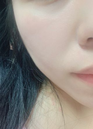 아이앤립 / EYENLIP 아이앤립 루센트 비비크림 2 Color — 4.5점을 준 리뷰어가 2021년 7월 올린 사용 사진