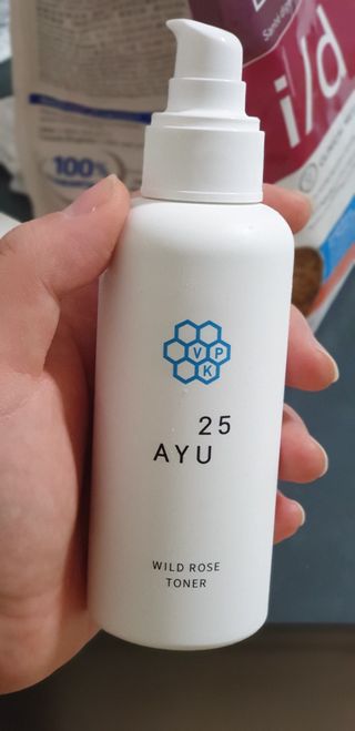 AYU25[아유트웬티파이브] 피부건강에 꼭 필요한 pH 약산성 와일드 로즈토너 — 5점을 준 리뷰어가 2021년 3월 올린 사용 사진