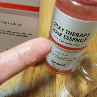 썸헤어 / SUMHAIR 썸헤어 실키 테라피 헤어 에센스 — 5점을 준 리뷰어가 2021년 6월 올린 사용 사진