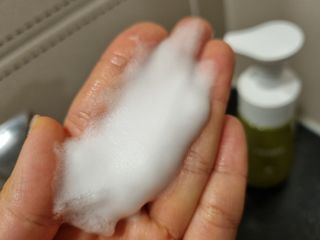 [후르디아] 아보카도 약산성 비건 여성 청결제 — 5점을 준 리뷰어가 2021년 8월 올린 사용 사진