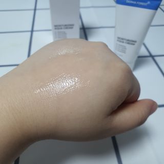 더마포레스트 모이스처라이징 아쿠아크림 / 수분크림 히알루론산 펩타이드 보습 미백 주름개선 — 5점을 준 리뷰어가 2021년 6월 올린 사용 사진