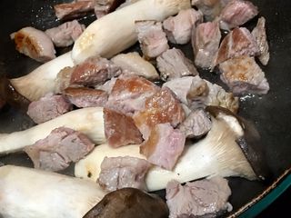 [중소기업유통센터 X 우수소상공인] 더자농 국내산 삼겹살 패키지 삼겹살 600g+목살300g+미나리500g — 5점을 준 리뷰어가 2021년 1월 올린 사용 사진