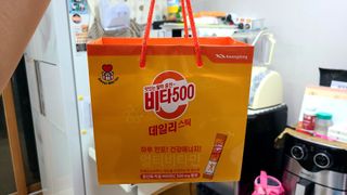 광동제약 [광동] 비타500데일리스틱 70포X2개 + 뚱랑이엽서 + 쇼핑백 증정 — 5점을 준 리뷰어가 2022년 1월 올린 사용 사진