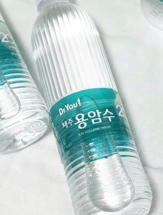 닥터유 제주용암수 닥터유 용암수 — 5점을 준 리뷰어가 2021년 8월 올린 사용 사진