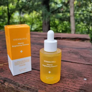체르엠 스템앤셀 비타민 브라이트닝 에센스 30ml 1개 — 5점을 준 리뷰어가 2021년 10월 올린 사용 사진