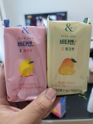비타앤C 레몬맛, 망고맛 — 5점을 준 리뷰어가 2021년 4월 올린 사용 사진