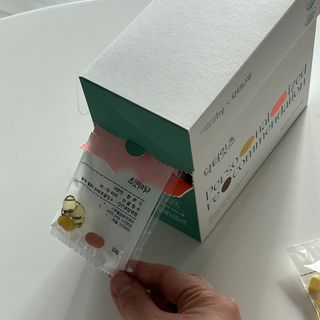 [닥터잇츠] 개인맞춤형 건강기능식품_2종 중 택 1 — 5점을 준 리뷰어가 2024년 2월 올린 사용 사진