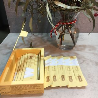 디오르 파인화이트 & 버닝레드 — 5점을 준 리뷰어가 2022년 1월 올린 사용 사진