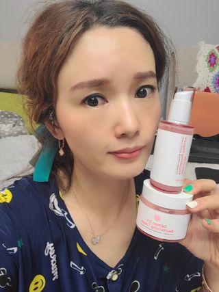 아이앤립 / EYENLIP 아이앤립 연어오일 리바이탈라이징 토너+앰플+크림 3종 세트 — 5점을 준 리뷰어가 2021년 6월 올린 사용 사진