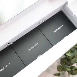 [이뮤니티플러스] 최고급녹용과 국내산 6년근 홍삼으로 활력업!!_ 활력UP삼 30포 1box — 5점을 준 리뷰어가 2022년 5월 올린 사용 사진