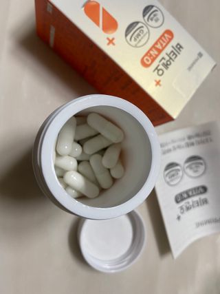 프리마인 성큼다가온 봄, 이너뷰티를 챙겨야 피부도 화사하게, 컨디션도 활기차게. 흡수율을 높인 고효율 비타민. — 5점을 준 리뷰어가 2022년 8월 올린 사용 사진