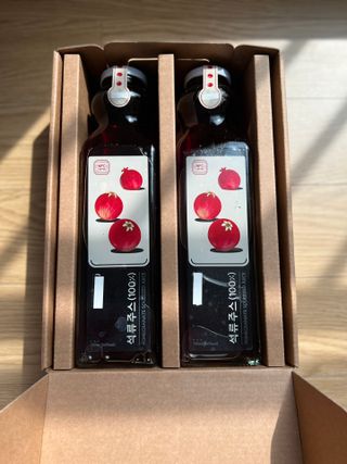 [바이윙클] 페르시아 유기농 석류 착즙주스 750ml 2병 + 선물박스 세트 — 4.5점을 준 리뷰어가 2022년 3월 올린 사용 사진